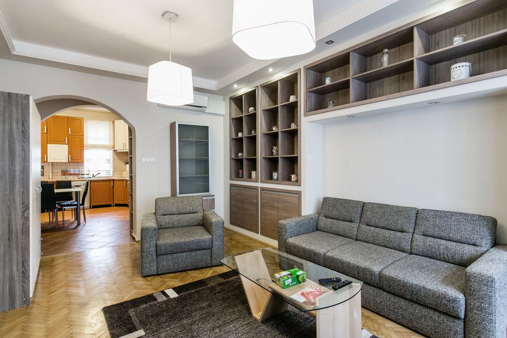 Apartment At Nagymezo Budapest Esterno foto